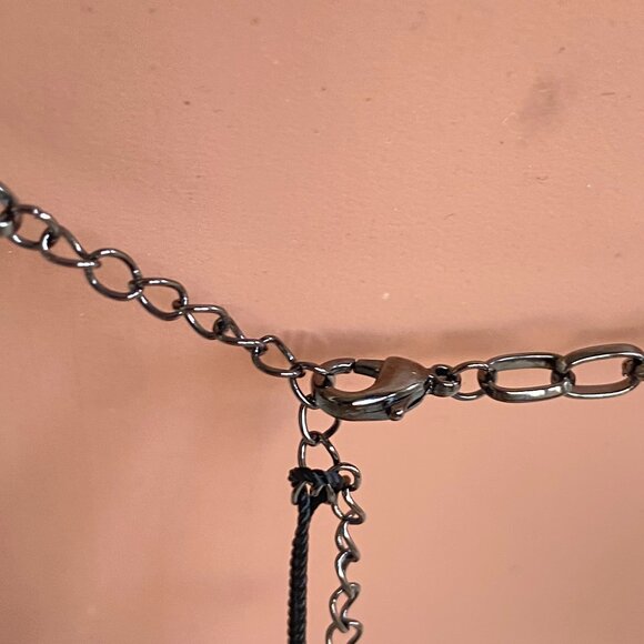 FAC Gunmetal Chain Link Necklace W/ Crystal Center Link - Picture 3 of 6